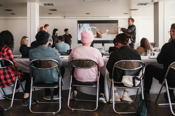 Comment les entreprises peuvent-elles s'adapter aux nouvelles régulations sur le télétravail ?